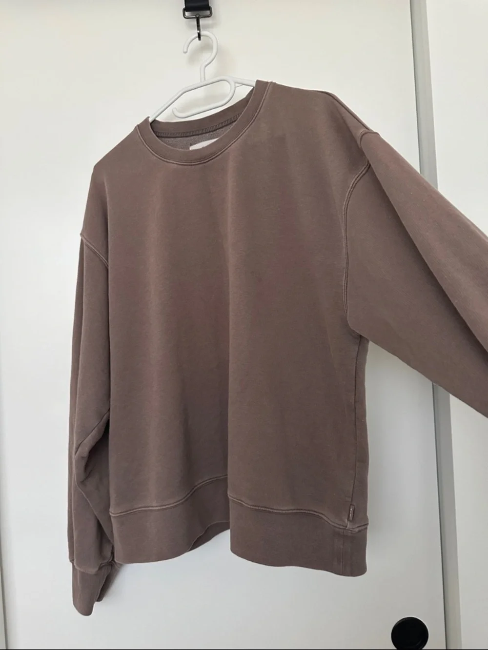 TNA Crewneck Sweatshirt in Brown - Picture 2 of 4